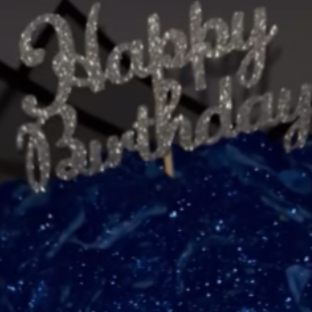 Csillogó Happy Birthday felirat